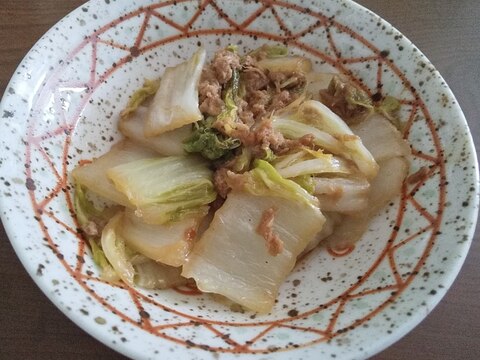 ツナと醤油だけで味付け。白菜の簡単煮